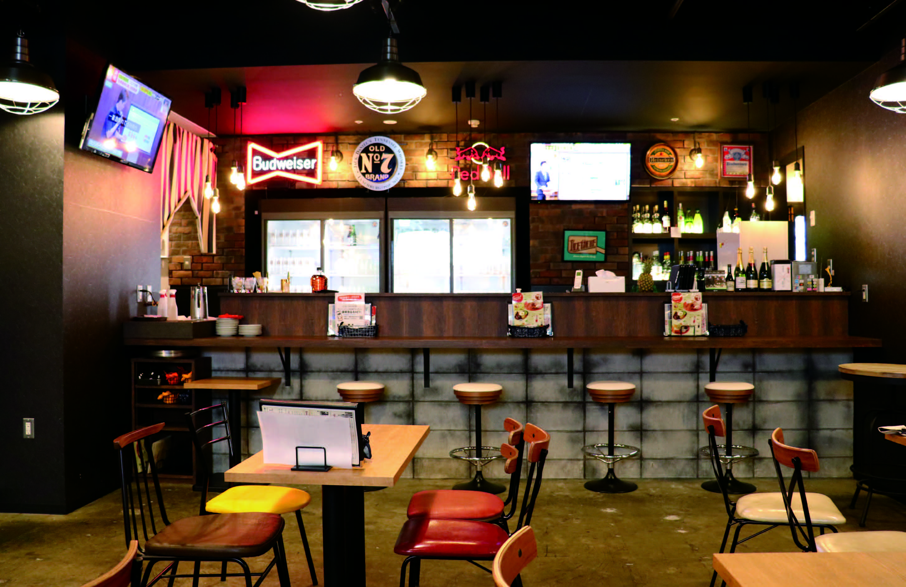 Stampede's Cafe & Dining Bar(スタンピーズ・カフェ&ダイニングバー)